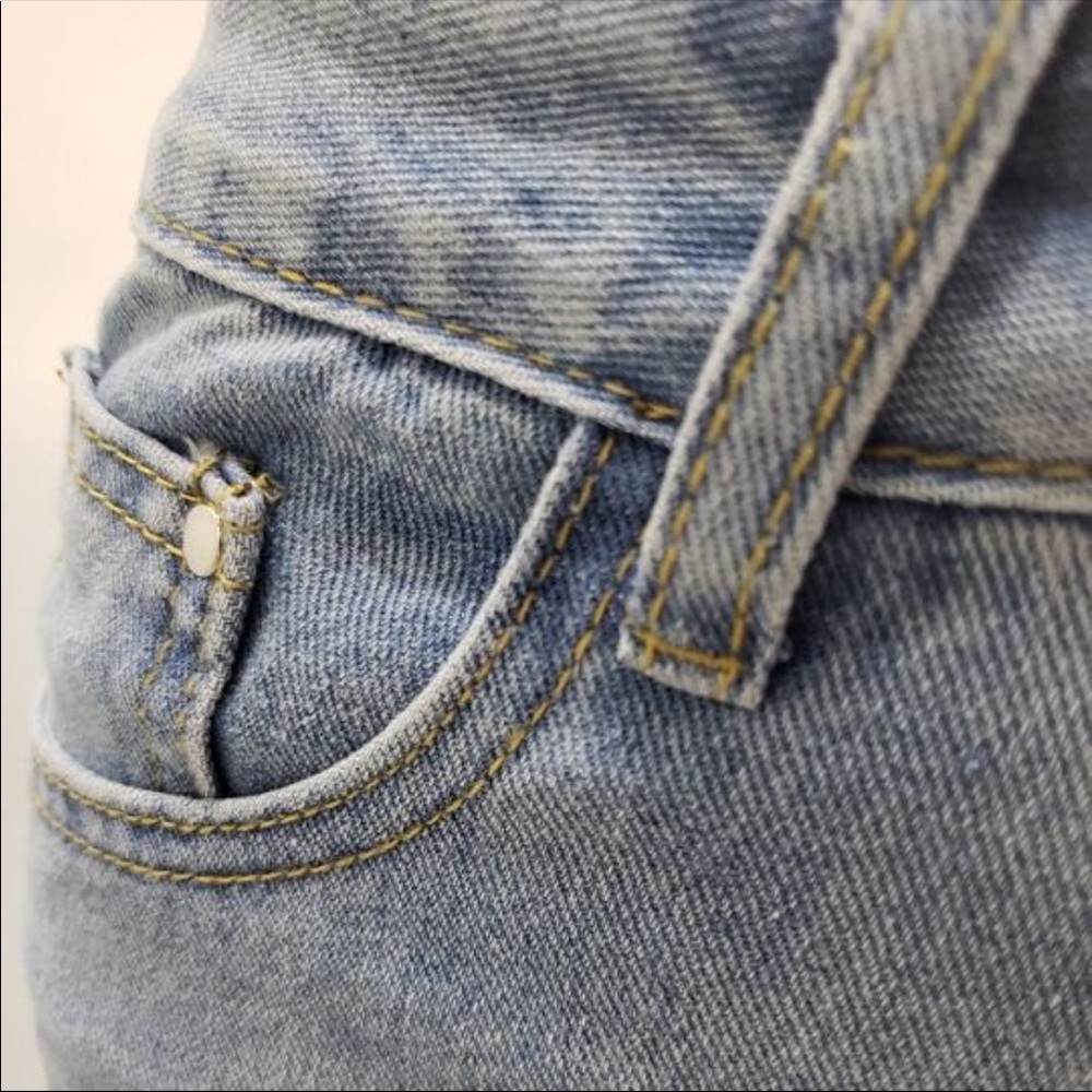 Side tie accent jeans - Picture 5 of 9